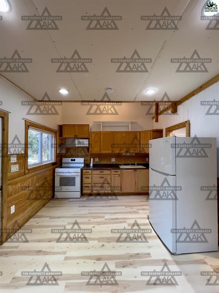 410 Gilbert Dr - Photo 3 of 22