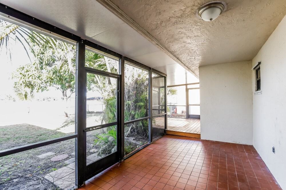 10849 Nw 23rd Ct - Photo 4 of 16