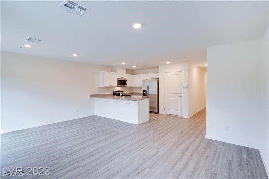 9923 Daffodil Hills Street - Photo 4 of 26