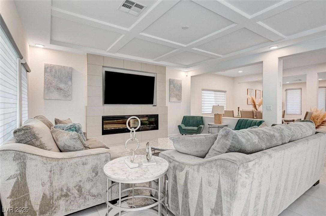 6723 Tangled Vines Ave - Photo 5 of 21