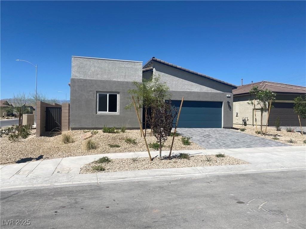 7911 Pearly Court - Photo 4 of 29