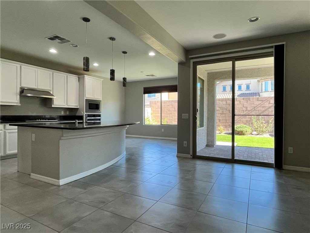 7170 Cotton Bluff St - Photo 3 of 21