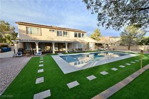 featured image of 385 Glenridding Street