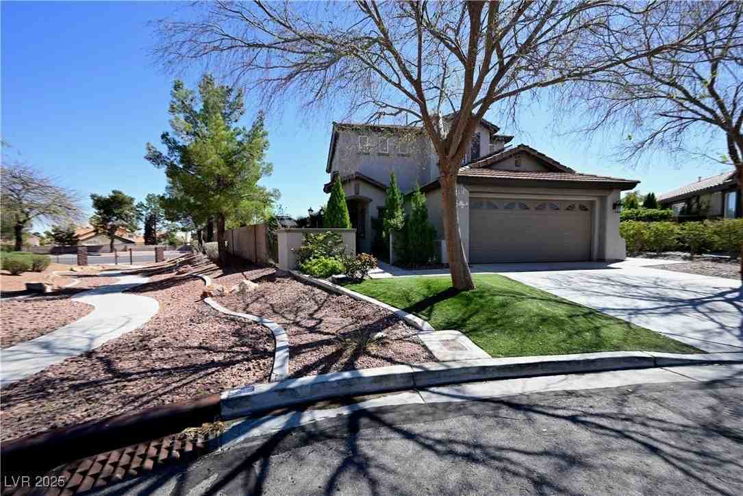 10161 Bentley Oaks Ave - Photo 6 of 49