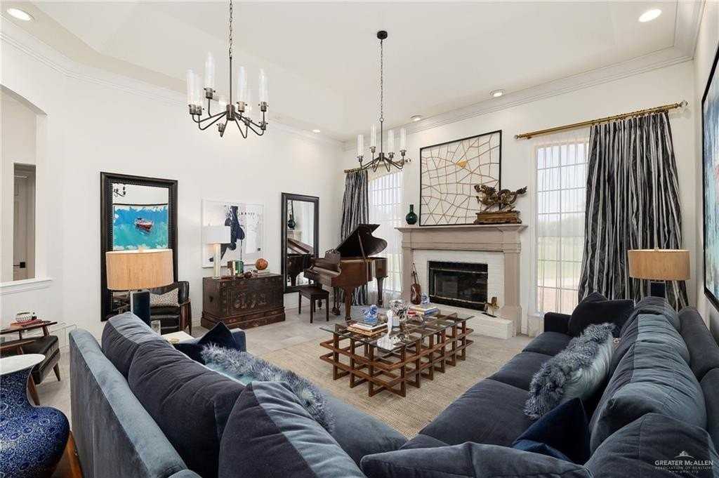 101 Sabine Ct - Photo 3 of 21