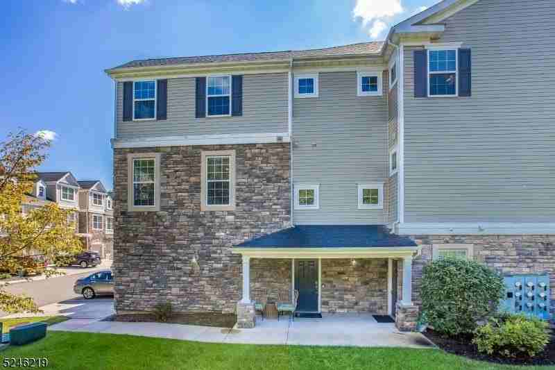 616 Lopez Ln - Photo 2 of 26