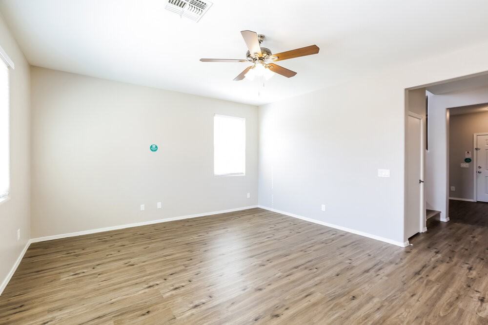 6409 S 69th Gln - Photo 5 of 17