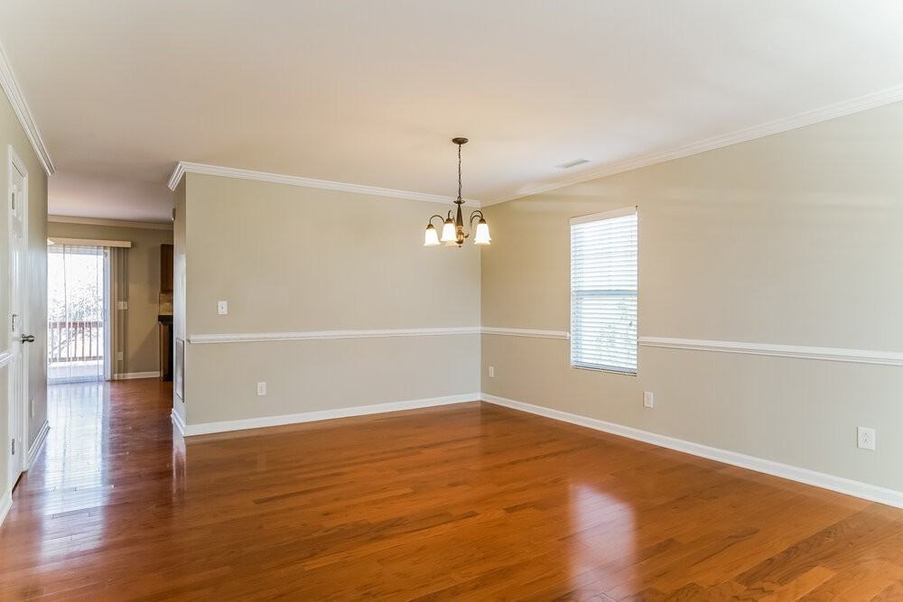 167 Woodcreek Ln - Photo 7 of 17