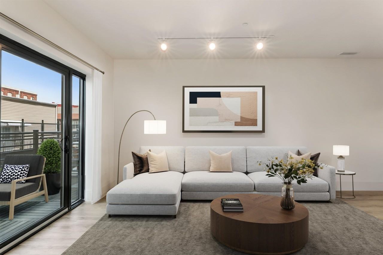 391 Palisade Ave #202 - Photo 3 of 15