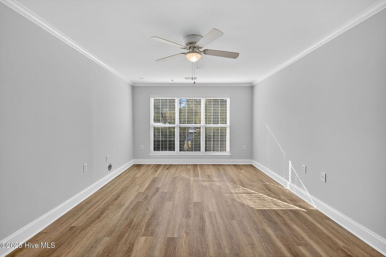 2820 Bloomfield Ln Unit 103 #103 - Photo 3 of 32