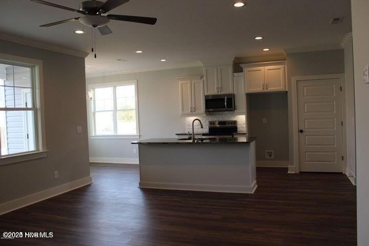 2100 Remington Ct Unit A #A - Photo 6 of 38