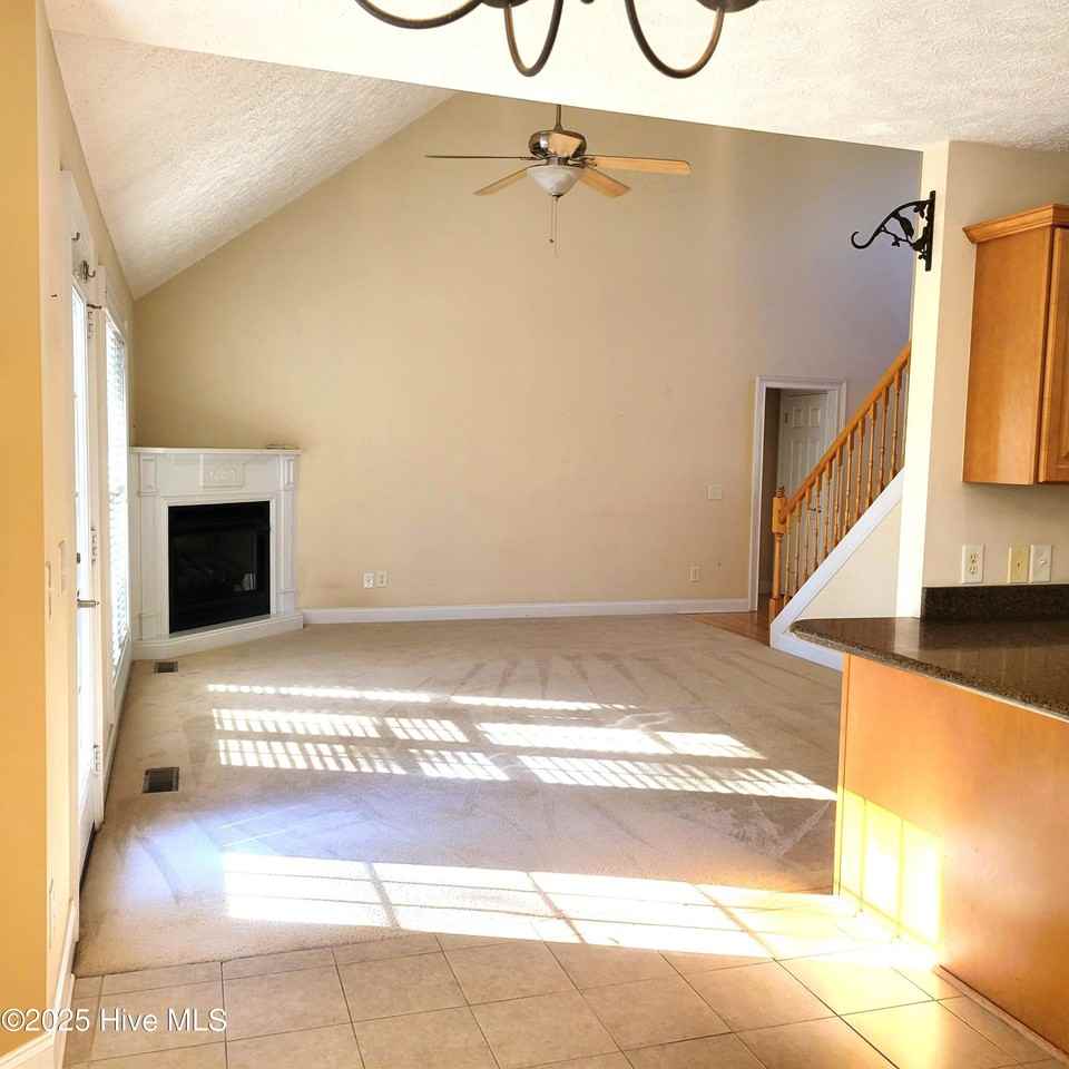 223 Longleaf Dr - Photo 6 of 50