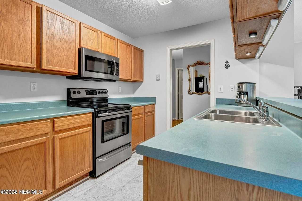 250 Quarter Horse Ln - Photo 3 of 24