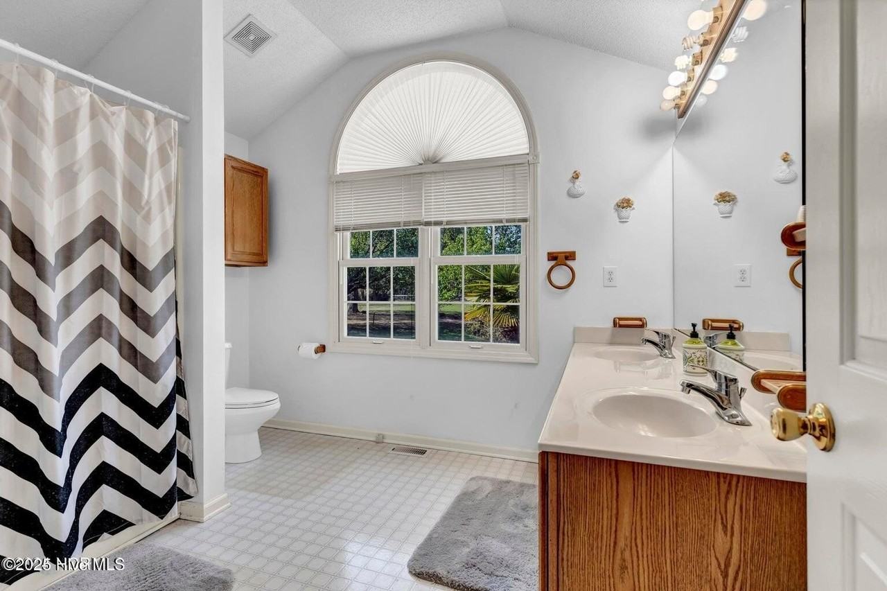 250 Quarter Horse Ln - Photo 4 of 24