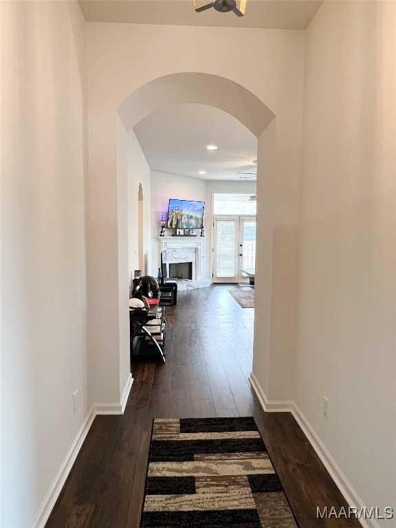 901 Hedgefield Way - Photo 4 of 37