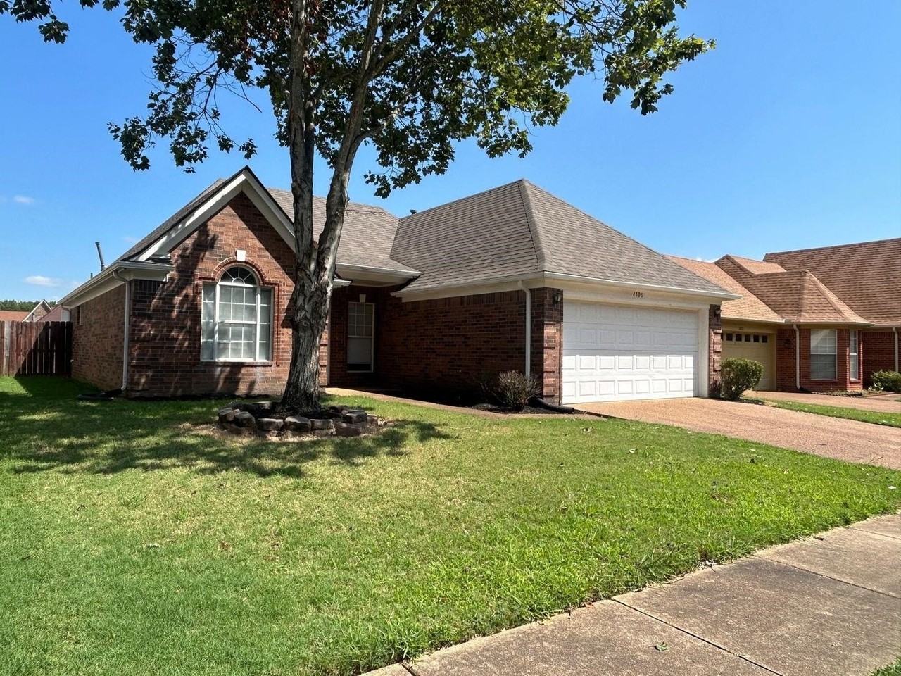 4806 Ashcroft Drive - Photo 2 of 18