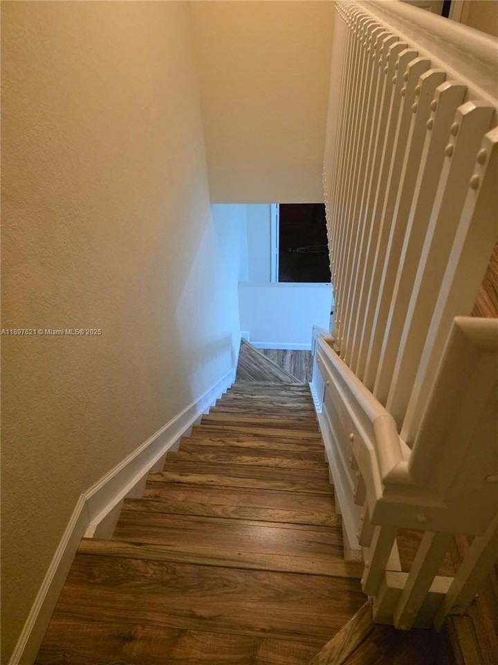 528 Se 32nd Ave #528 - Photo 4 of 28