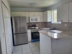 2920 Se 12th Rd - Photo 1 of 1