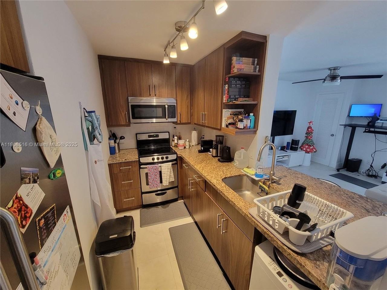 3304 Virginia Street #6C - Photo 6 of 22