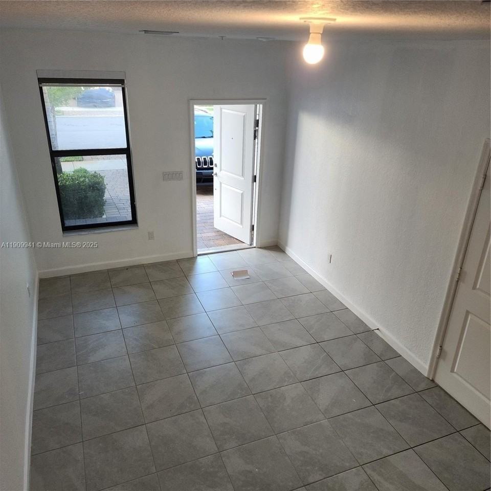 236 Sw 159th Ter #236 - Photo 7 of 19