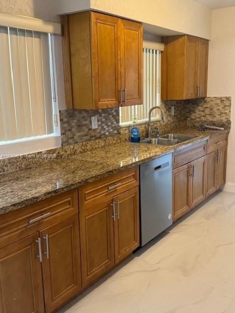 1735 Nw 189th Ter - Photo 3 of 13