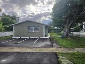 305 N 61st Ave #1 - Photo 1 of 1