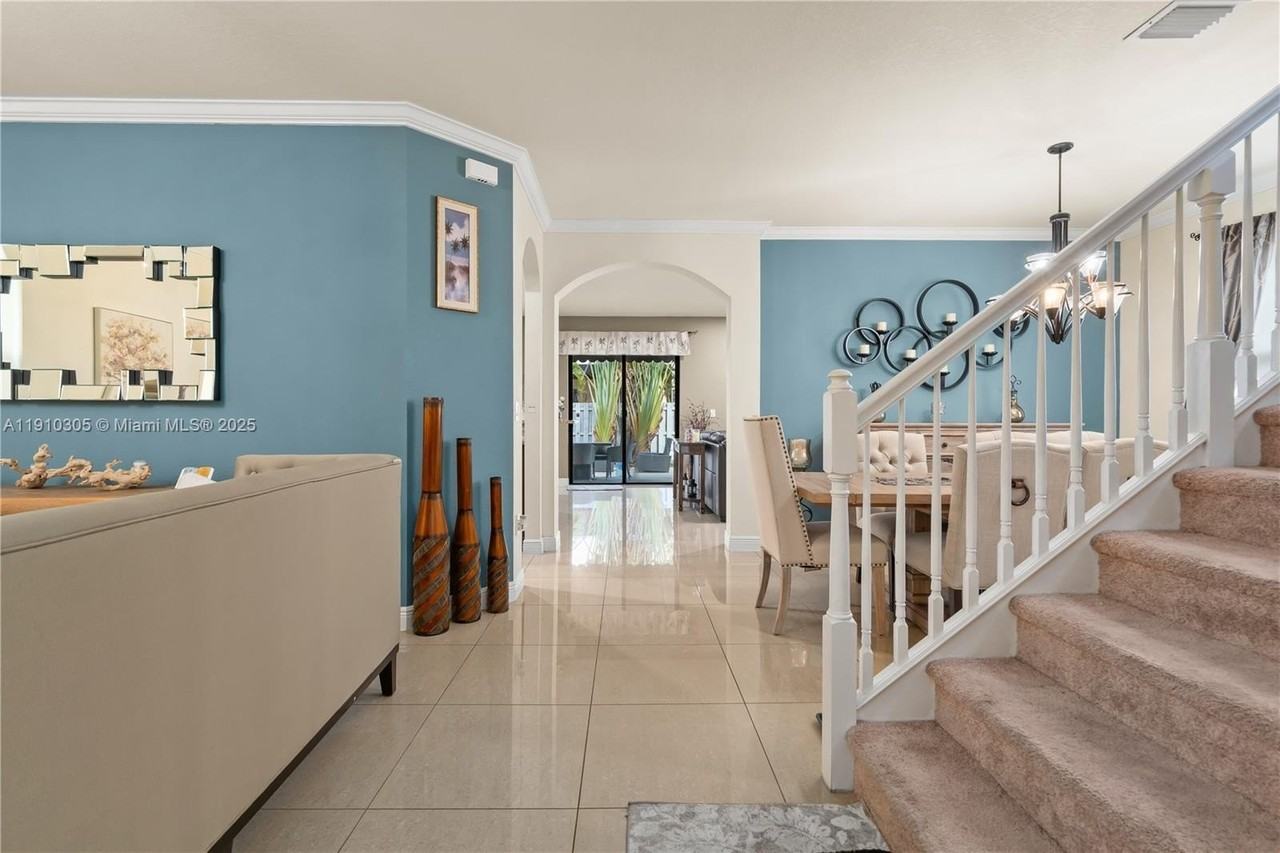 8825 Nw 100th Pl #8825 - Photo 7 of 50