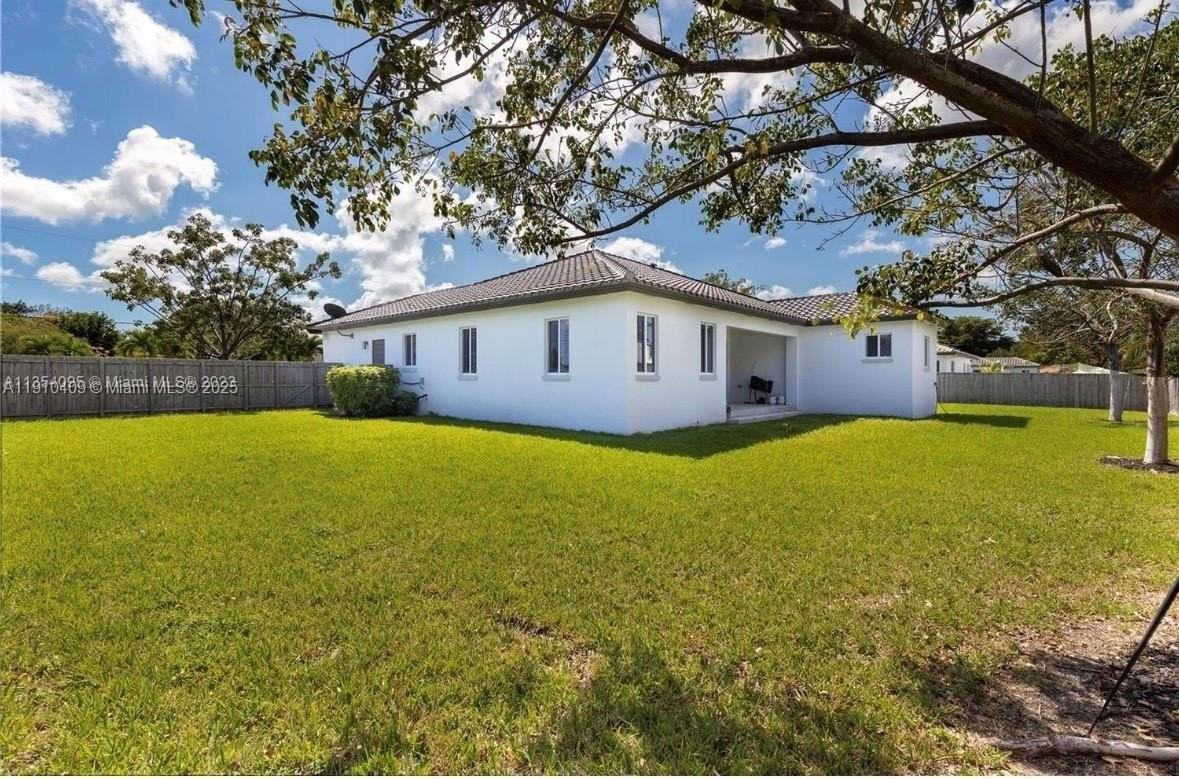 9341 Sw 174th St #0 - Photo 4 of 23