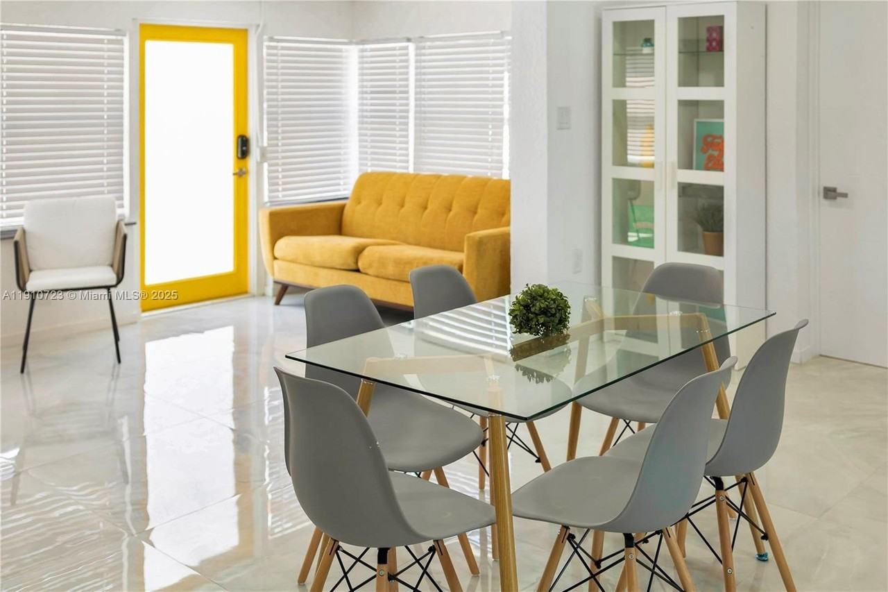 1241 Sw 29th St - Photo 6 of 33