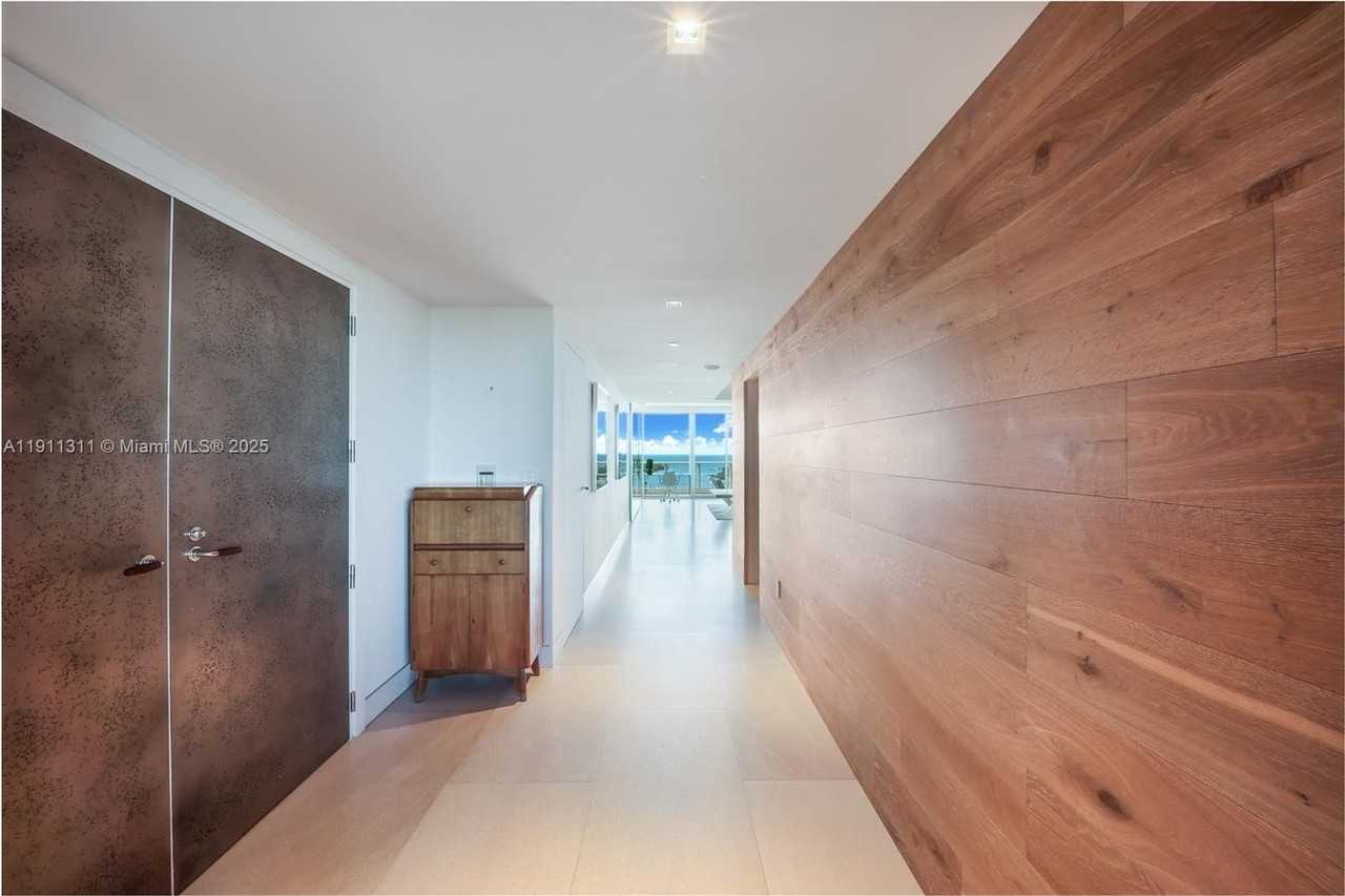 2627 S Bayshore Dr #1103 - Photo 3 of 23