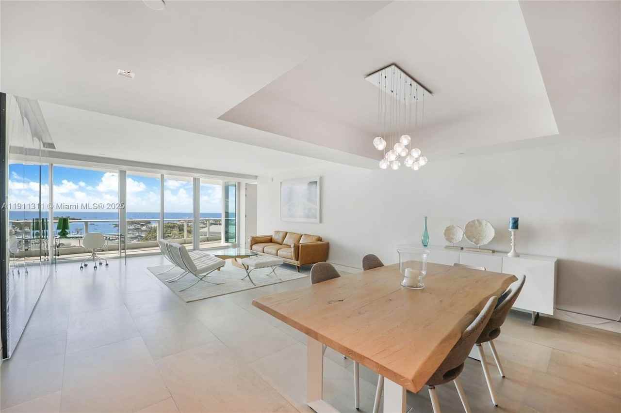 2627 S Bayshore Dr #1103 - Photo 5 of 23