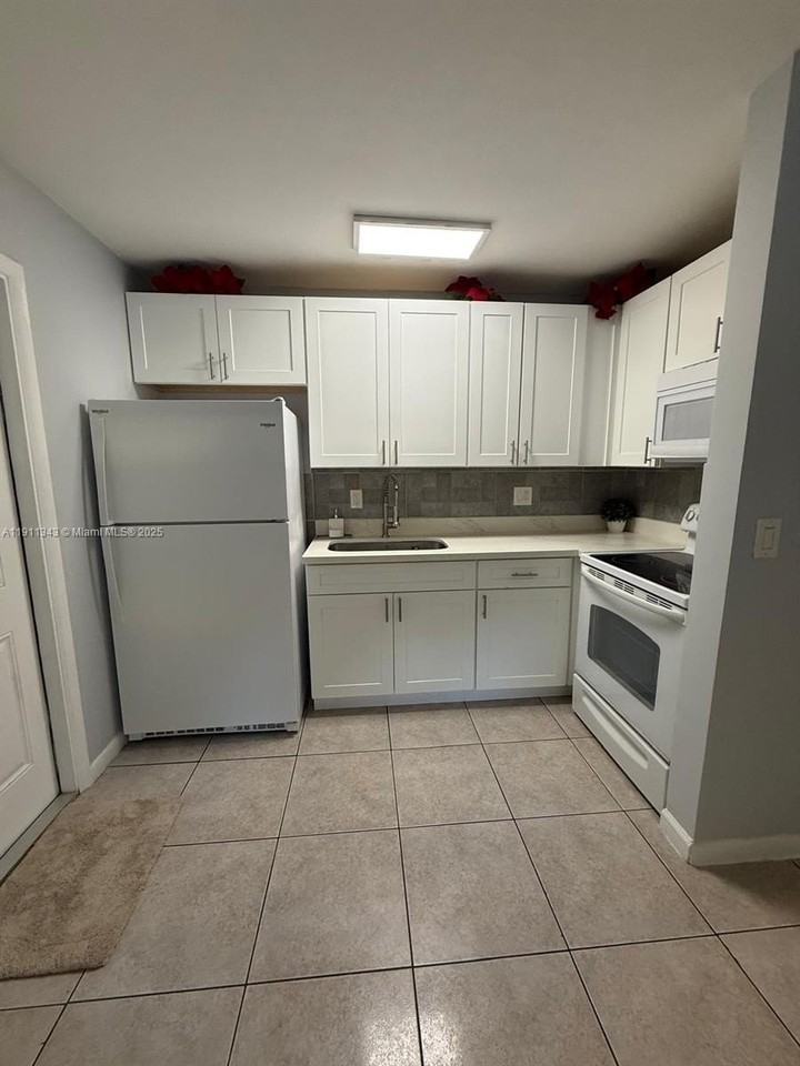 620 Sw 7th Ave #2 - Photo 6 of 23