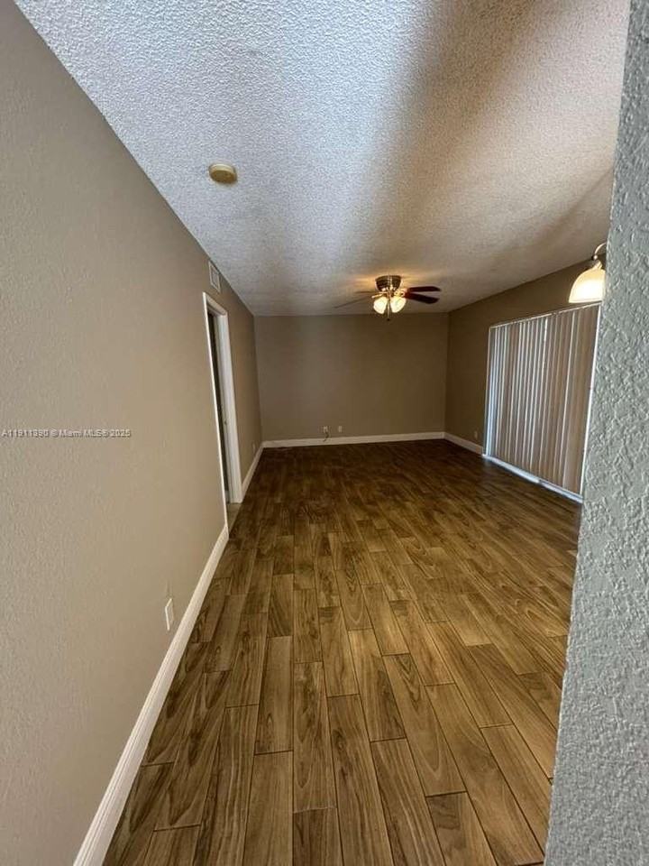 1580 Windorah Way #E - Photo 3 of 20