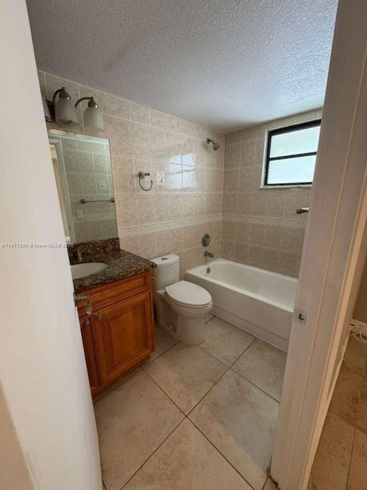 1580 Windorah Way #E - Photo 5 of 20