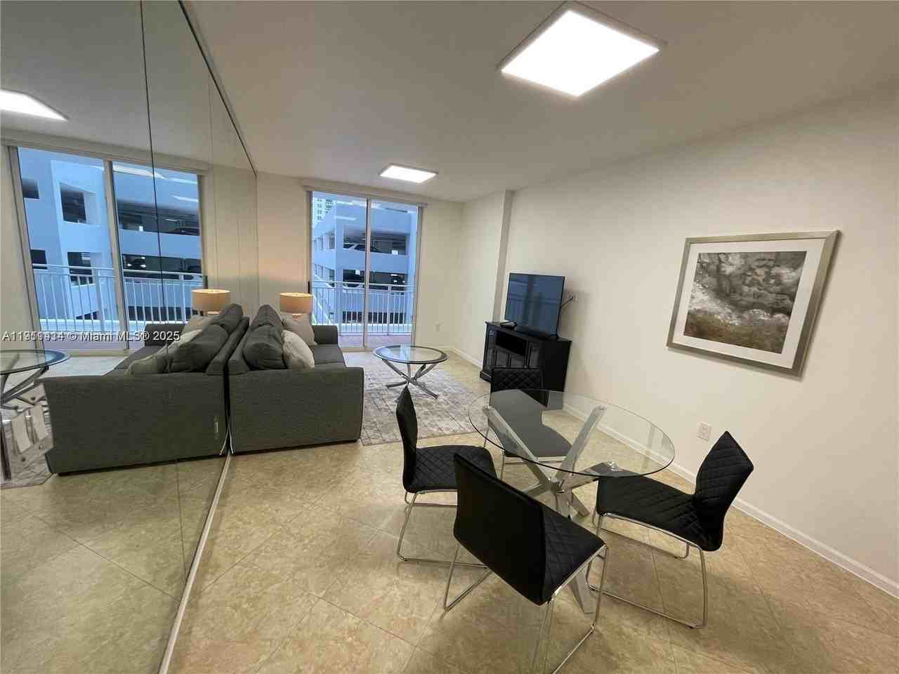 185 Southeast 14th Terrace #712 - Photo 2 of 9