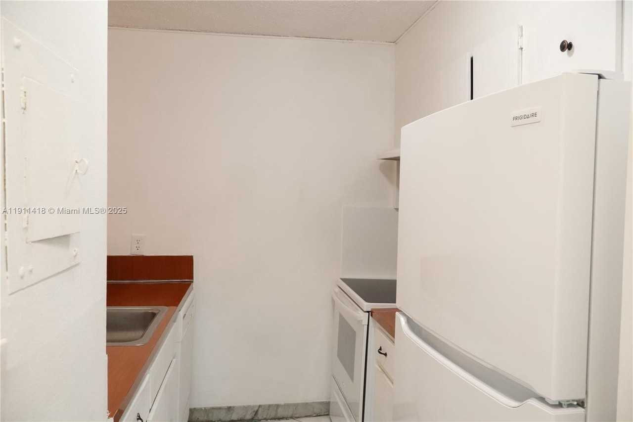 1225 Ne 124th St #29C - Photo 5 of 13