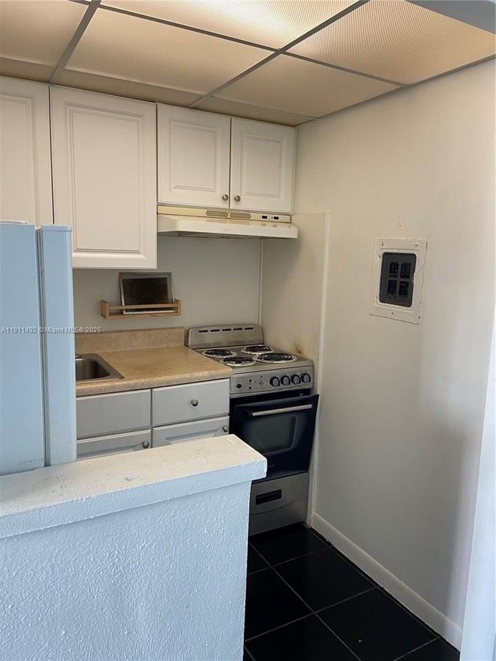 7904 West Dr #204 - Photo 7 of 26