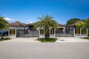 featured image of 1550 Sw 89th Ct #0
