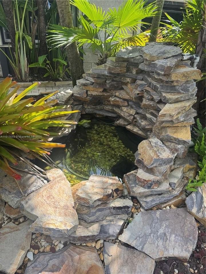 6905 Sw 148th Ct - Photo 6 of 26