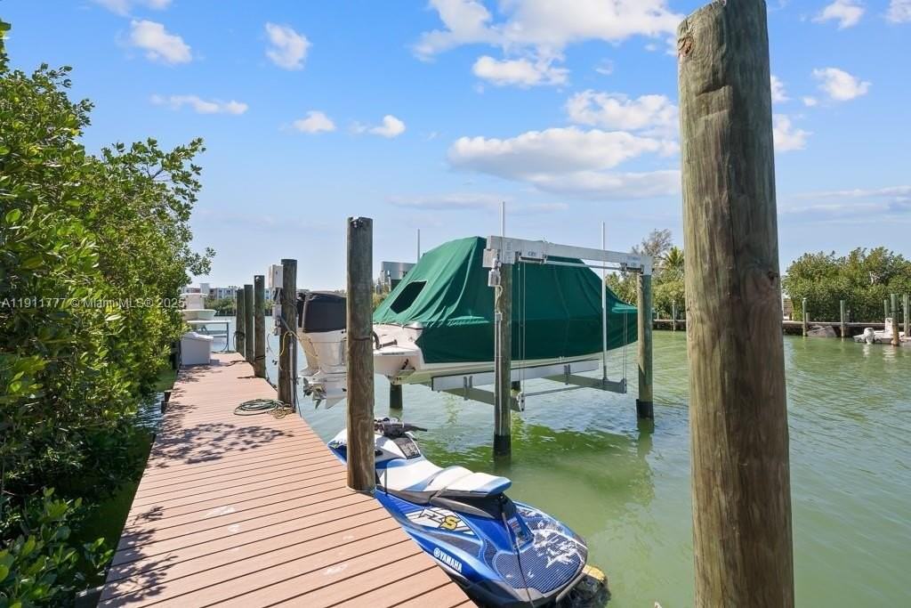 112 Avenue D #1 - Photo 4 of 50