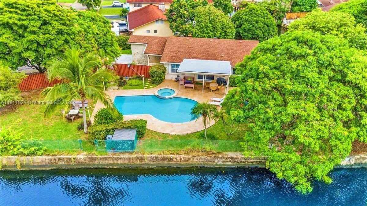 2650 Scott Street - Photo 2 of 37