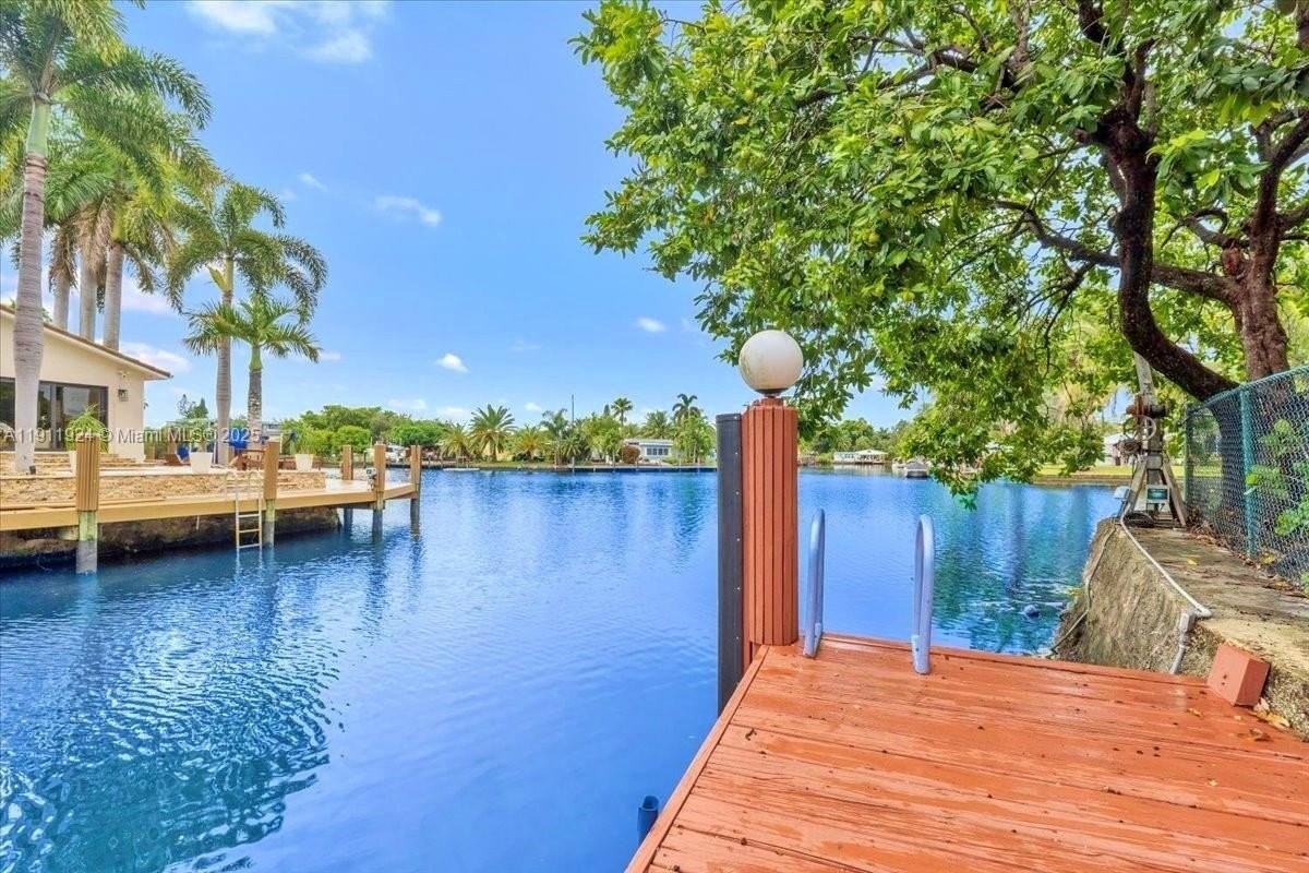 2650 Scott Street - Photo 4 of 37