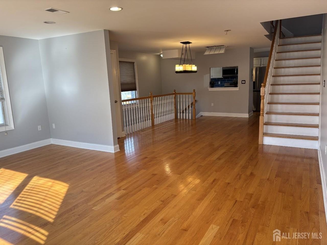 112 N Broadway #G - Photo 7 of 40