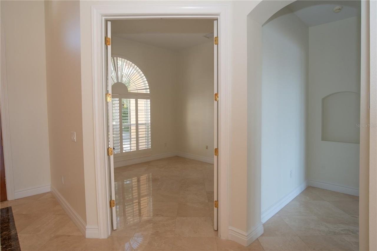 7350 Periwinkle Dr - Photo 7 of 41