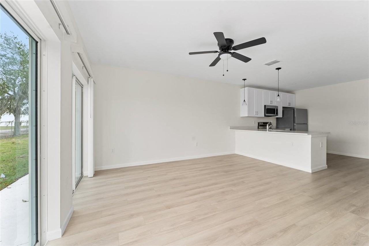 2545 Slim Haywood Ave - Photo 7 of 16