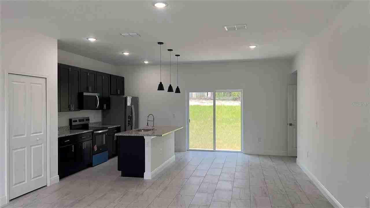 3315 W Montgomery Ln - Photo 3 of 35