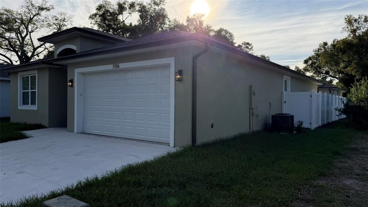 706 S Thacker Ave - Photo 7 of 36