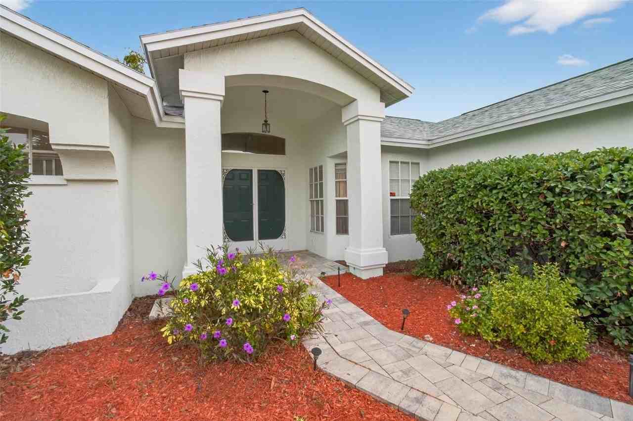 8841 Kipling Ave - Photo 6 of 41