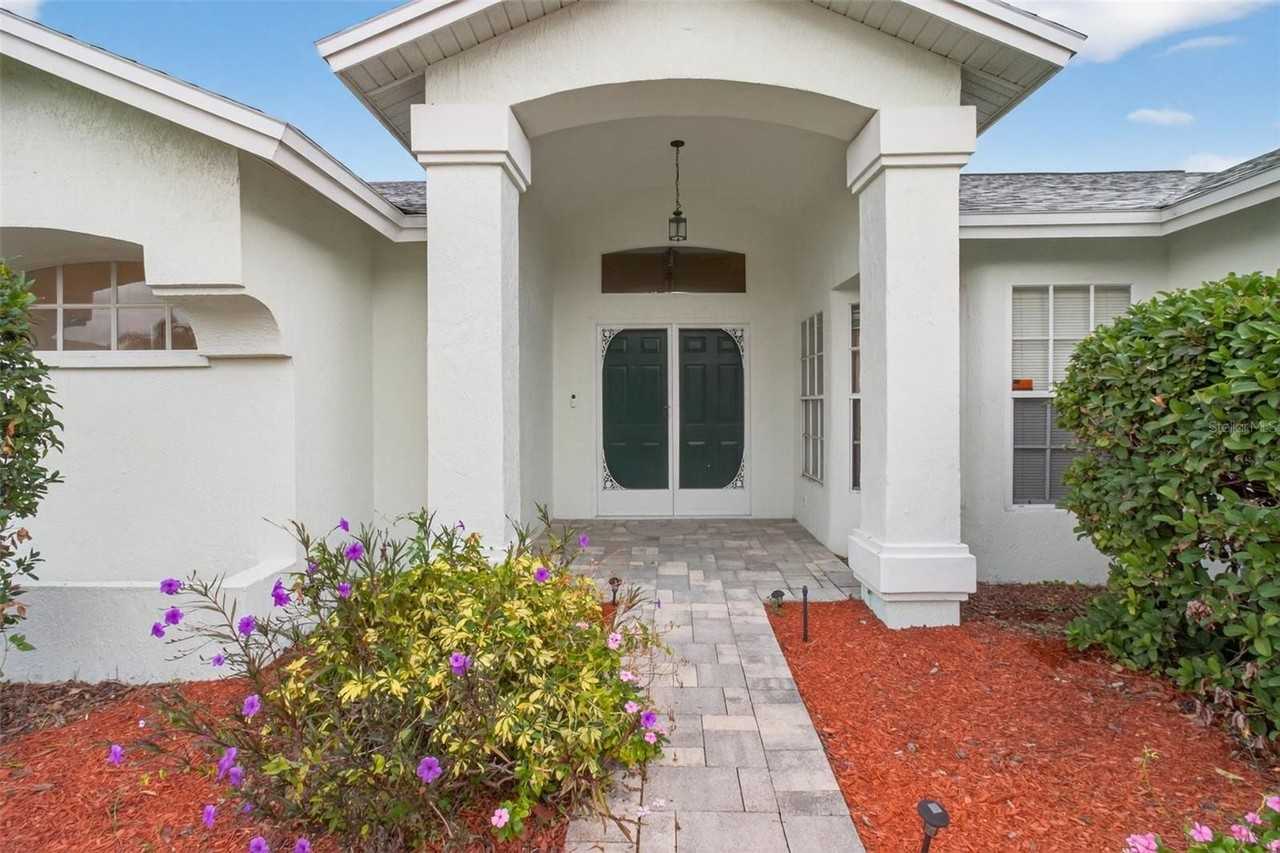 8841 Kipling Ave - Photo 7 of 41