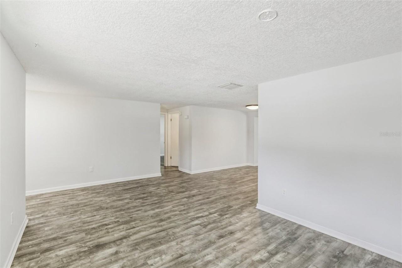 4015 Litchfield Dr - Photo 5 of 43